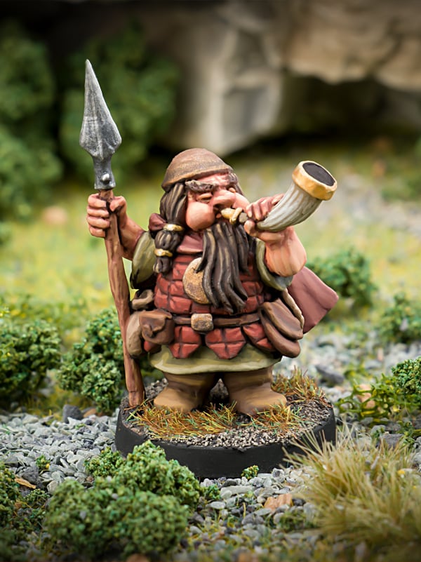 28mm Fantasy Miniature - Dwarven adventurer - Northumbrian Tin Soldier